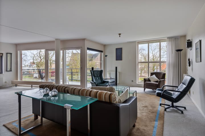 Photo 18 of Emmastraat 42