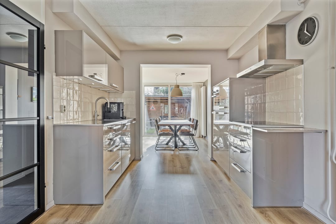 Foto 8 van Wilgenroos 72