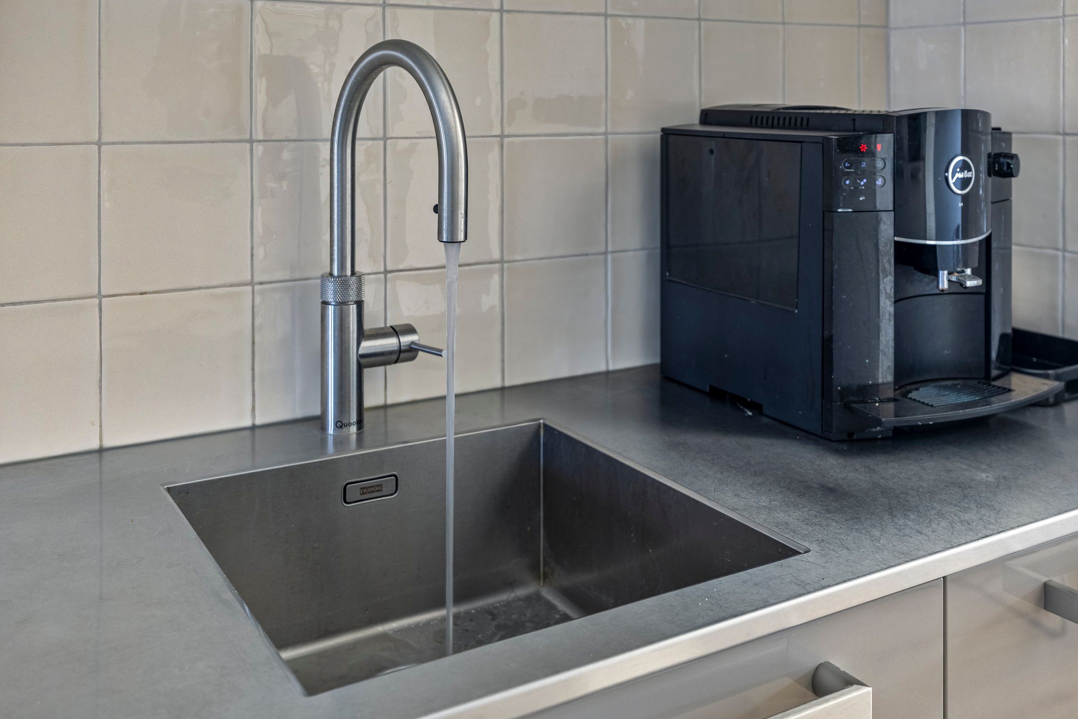 Foto 12 van Wilgenroos 72