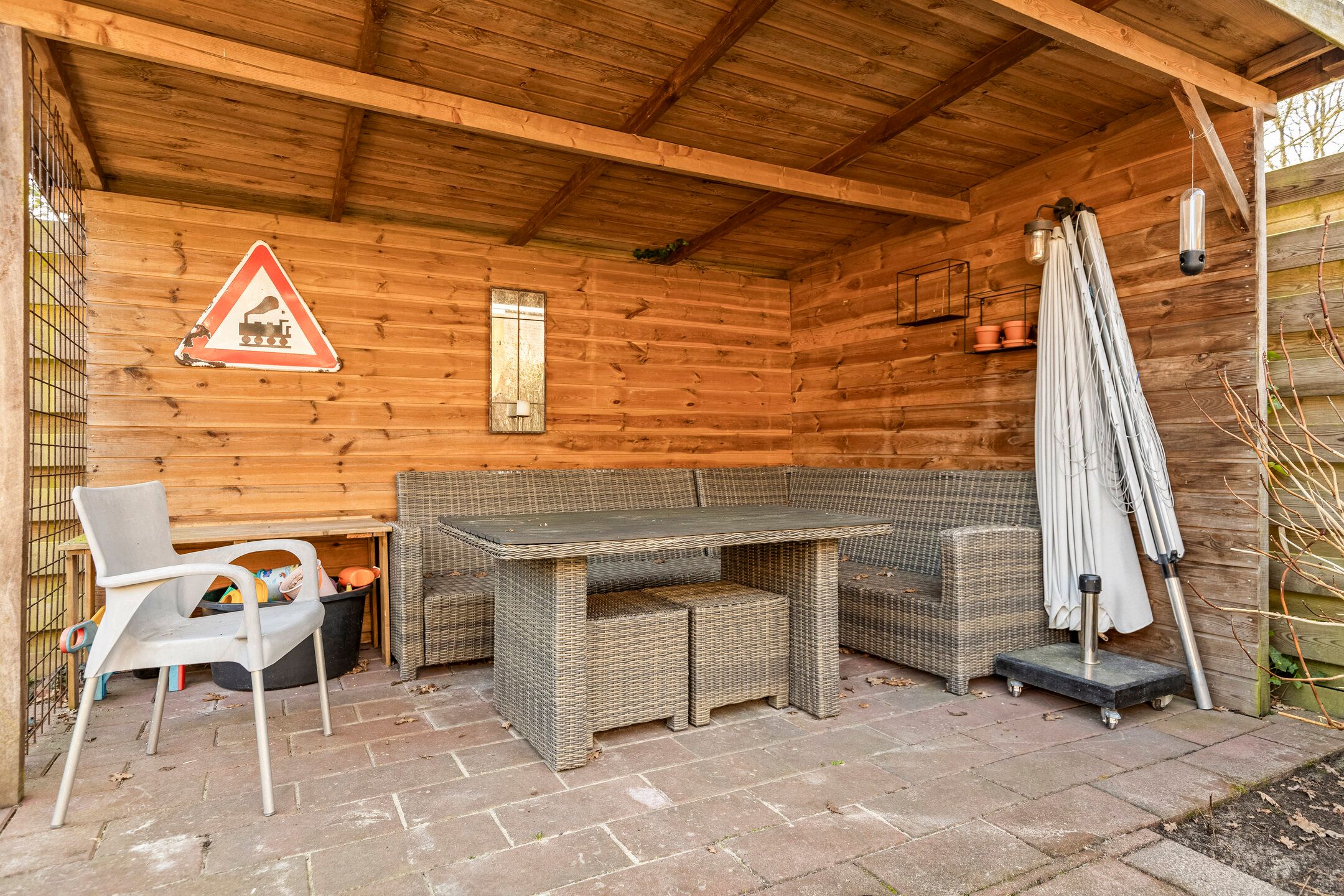 Foto 30 van Wilgenroos 72