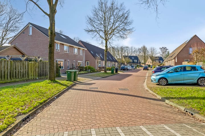 Foto 32 van Wilgenroos 72