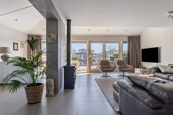 Foto 2 van Maaslaan 1