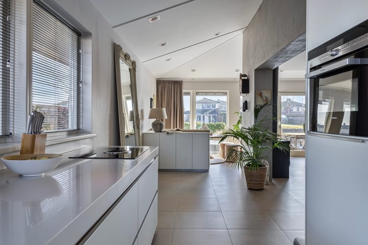 Foto 30 van Maaslaan 1