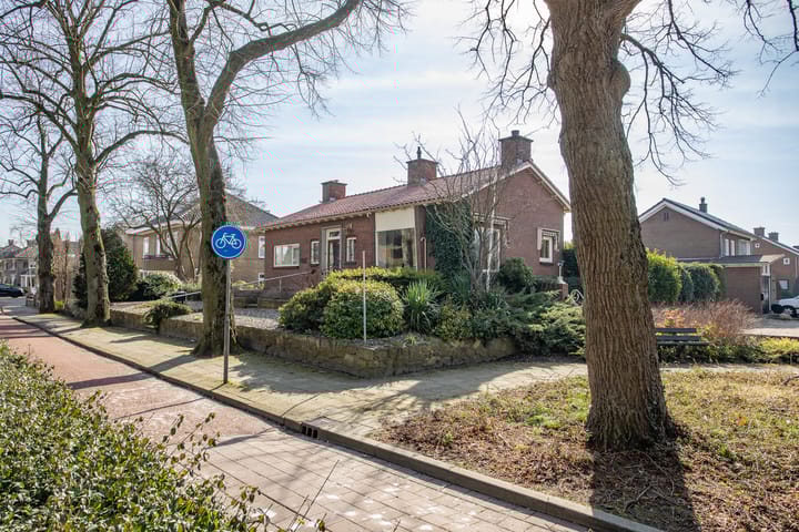 Photo 1 of Burgemeester J.C. van den Bergplein 2-A