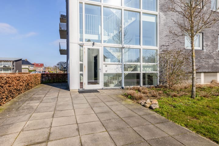 Foto 5 van Weegbree 46