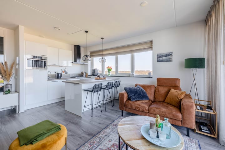 Foto 8 van Weegbree 46