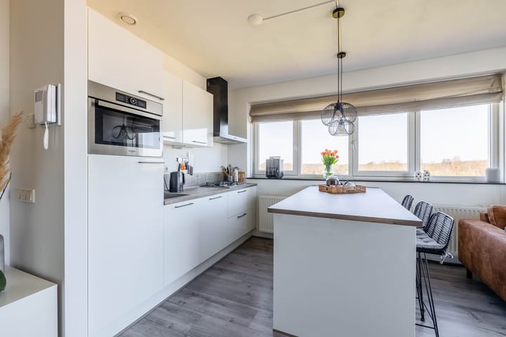 Foto 13 van Weegbree 46