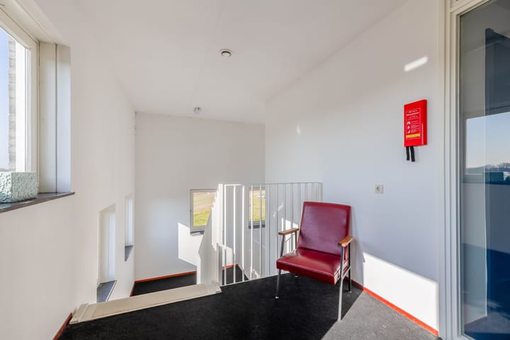 Foto 25 van Weegbree 46