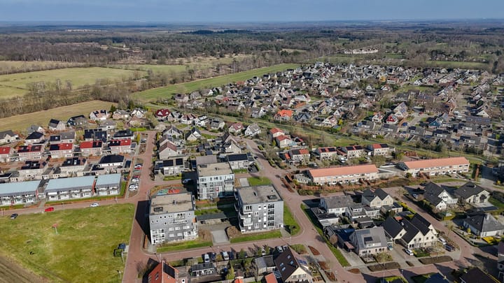 Foto 35 van Weegbree 46