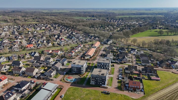 Foto 36 van Weegbree 46