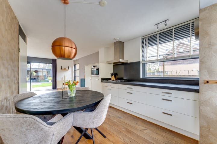 Photo 12 of Wielewaal 15