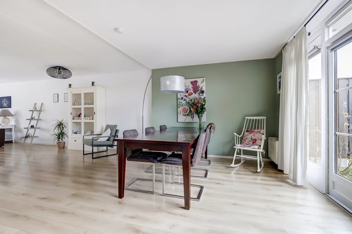 Photo 13 of Liesbethstraat 49