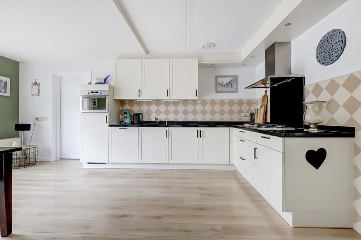 Photo 14 of Liesbethstraat 49