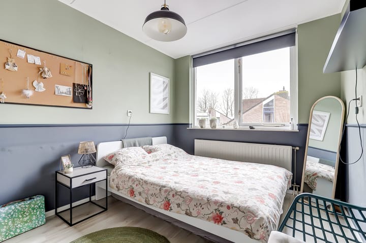 Photo 24 of Liesbethstraat 49