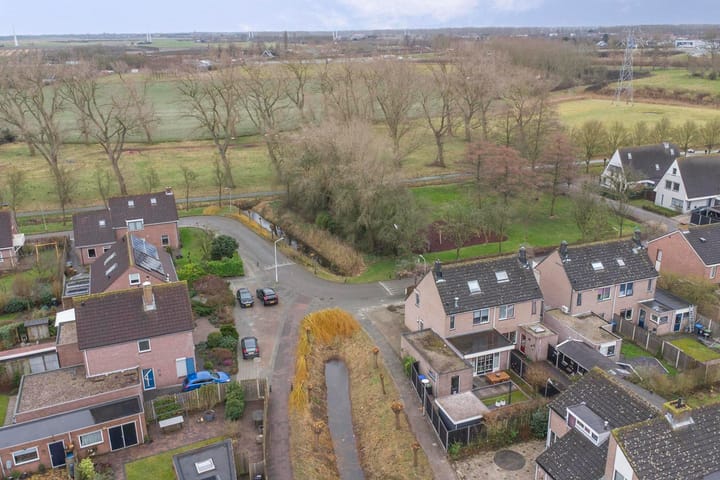 Photo 42 of Liesbethstraat 49