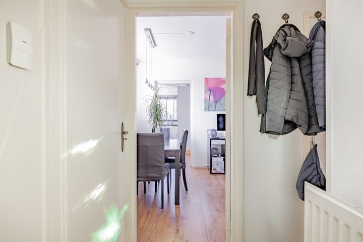 Foto 8 van Juffer Marthastraat 28-B