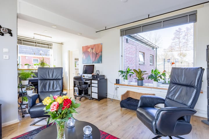 Foto 11 van Juffer Marthastraat 28-B