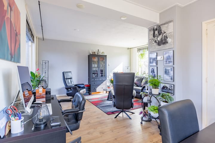 Foto 16 van Juffer Marthastraat 28-B