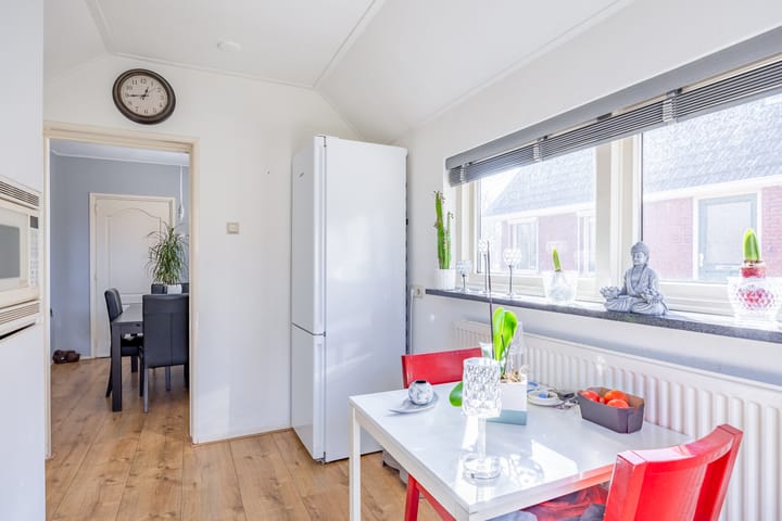 Foto 19 van Juffer Marthastraat 28-B