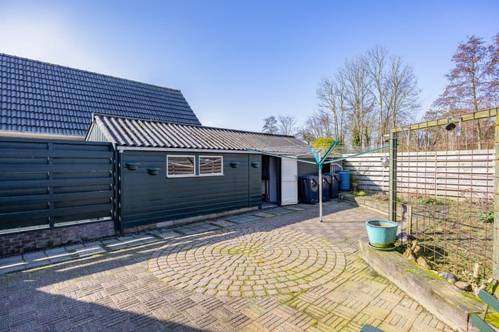 Foto 41 van Juffer Marthastraat 28-B