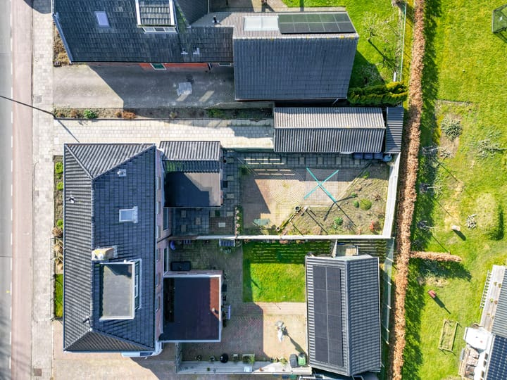 Foto 44 van Juffer Marthastraat 28-B