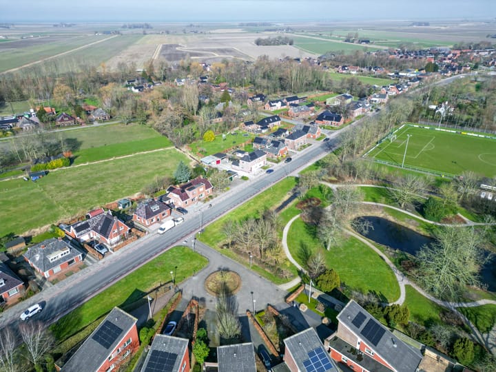 Foto 45 van Juffer Marthastraat 28-B