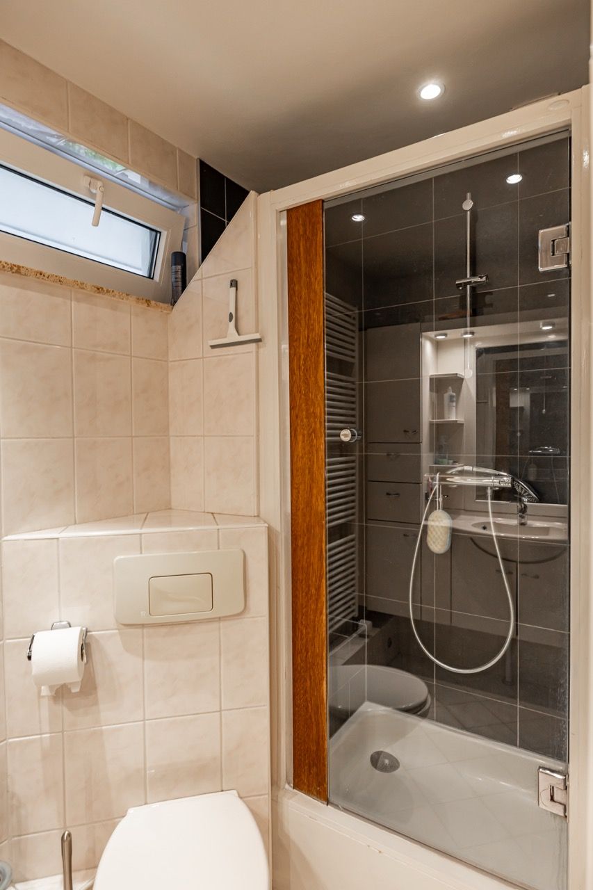 Photo 33 of Telstar 49