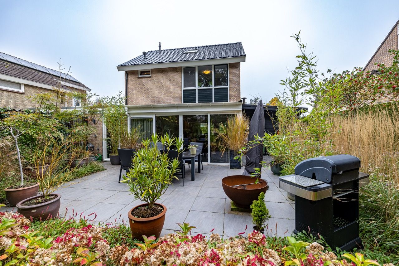 Photo 42 of Telstar 49