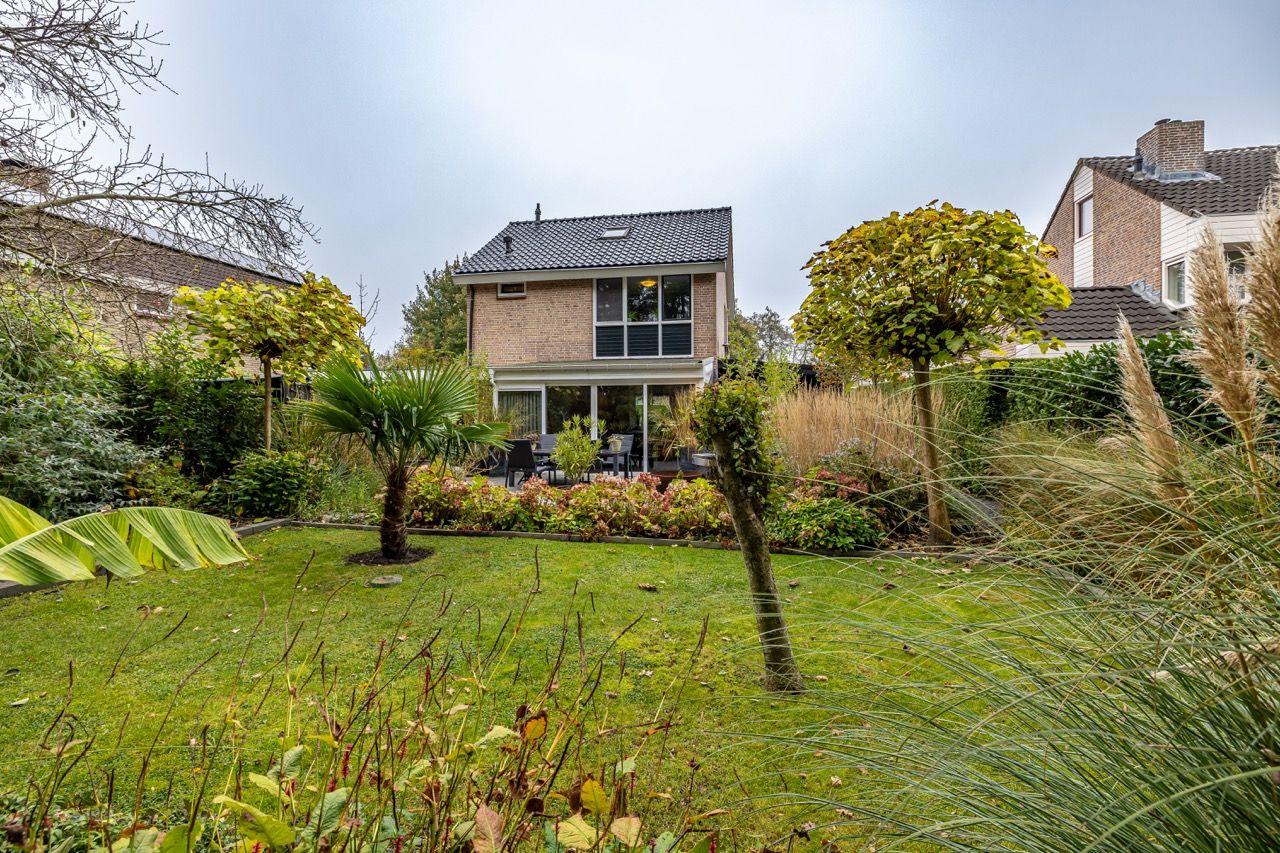 Photo 44 of Telstar 49