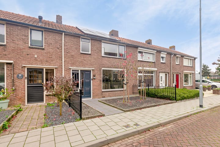 Foto 3 van Jacob Roggeveenstraat 32