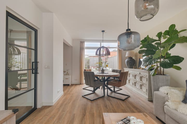 Foto 6 van Jacob Roggeveenstraat 32