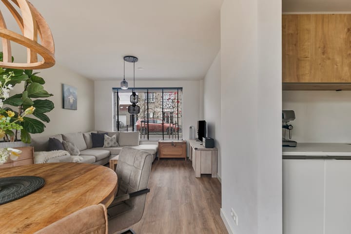 Foto 9 van Jacob Roggeveenstraat 32