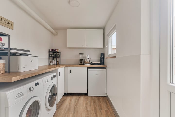 Foto 12 van Jacob Roggeveenstraat 32