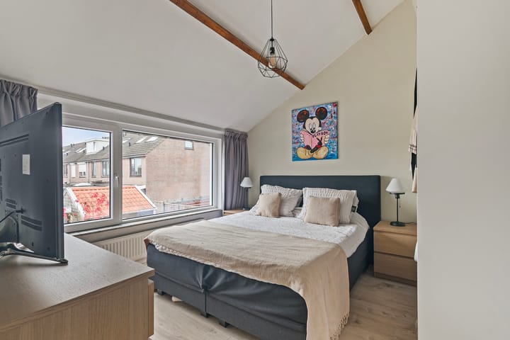 Foto 15 van Jacob Roggeveenstraat 32