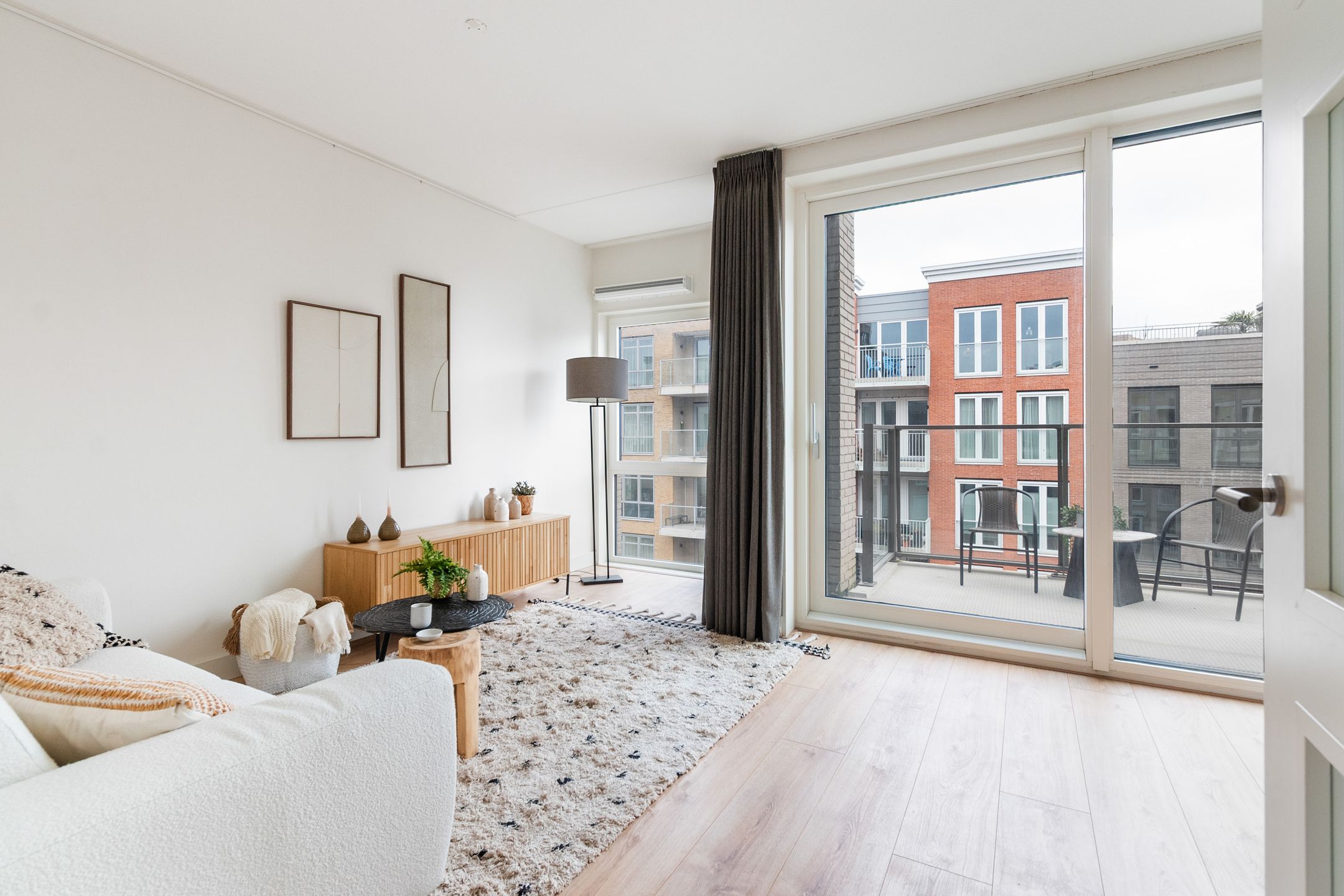 Foto 3 van Charley Tooropgracht 191