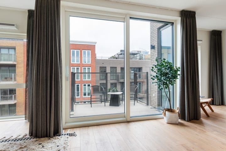 Foto 14 van Charley Tooropgracht 191