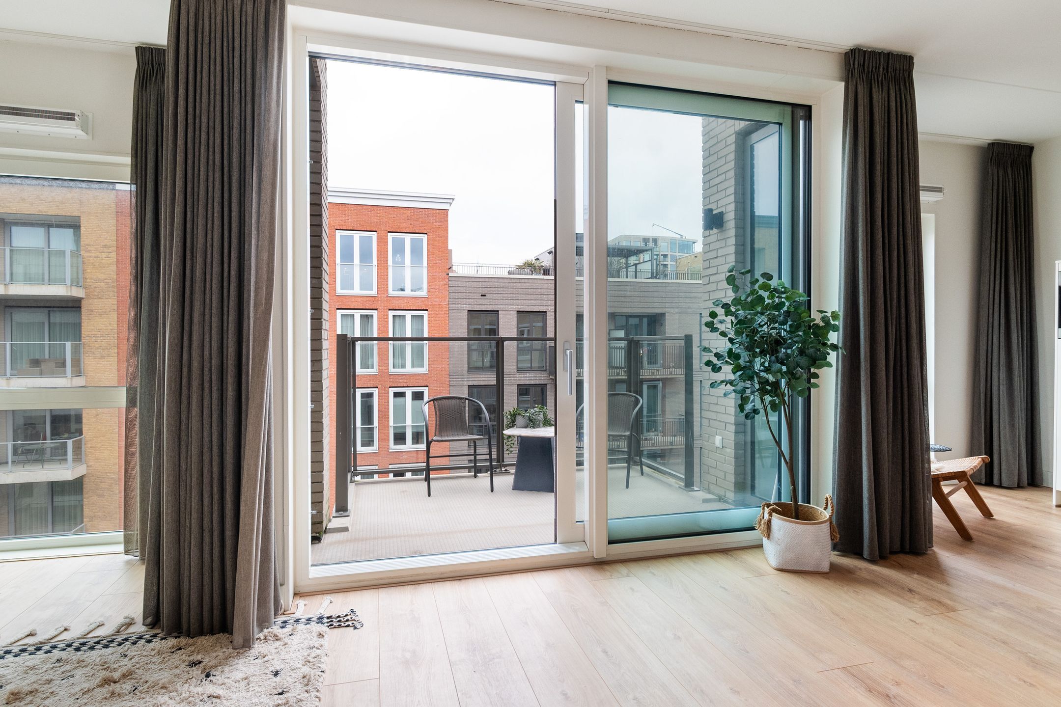 Foto 15 van Charley Tooropgracht 191