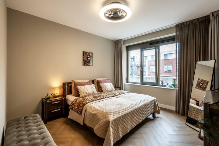 Photo 13 of Raadhuislaan 9-F