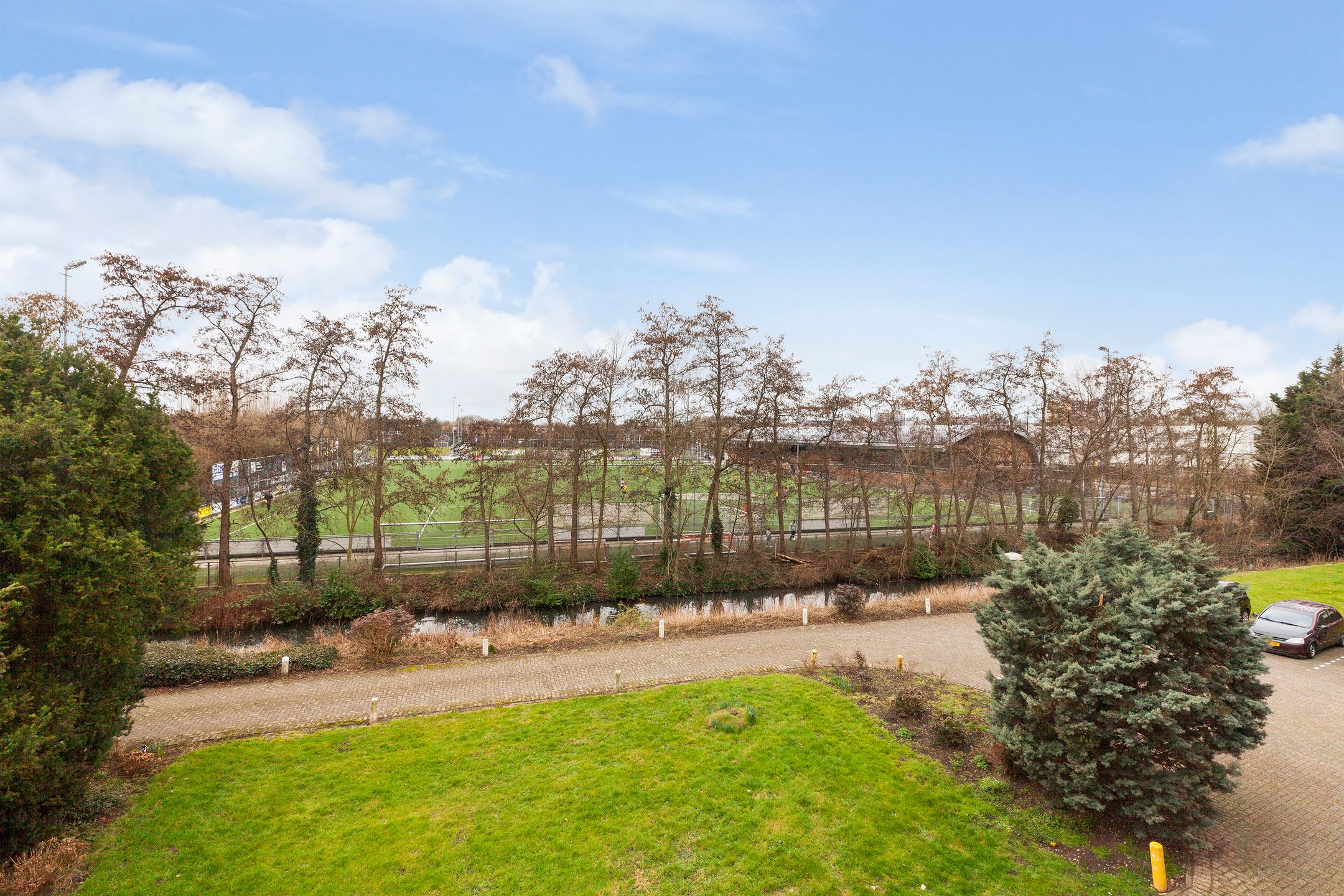 Foto 15 van Burgemeester A. van Walsumlaan 33