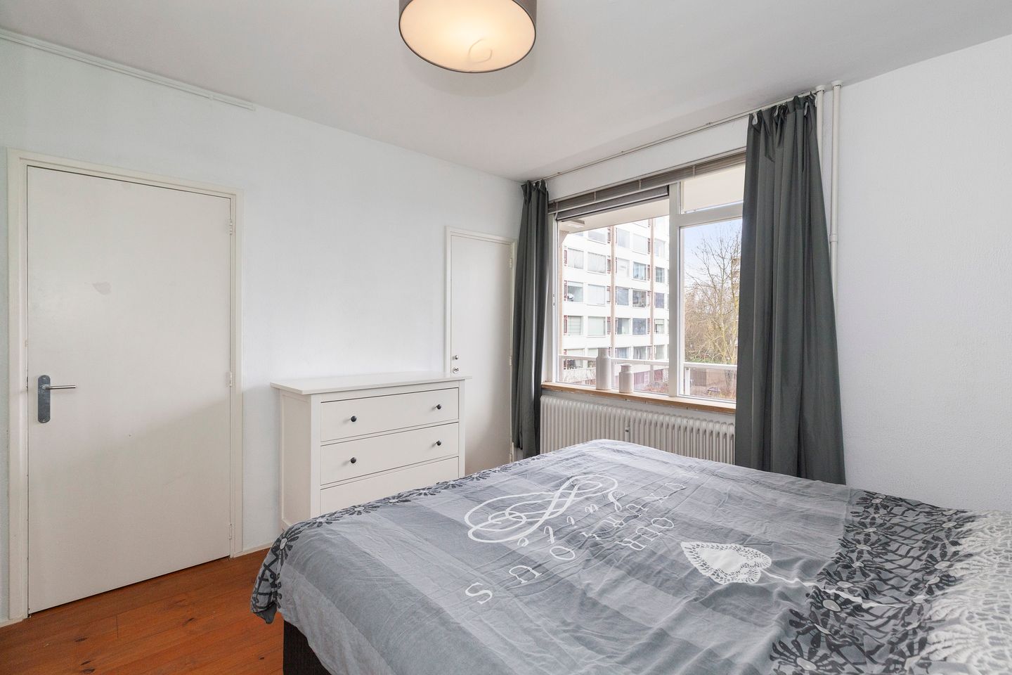 Foto 25 van Burgemeester A. van Walsumlaan 33