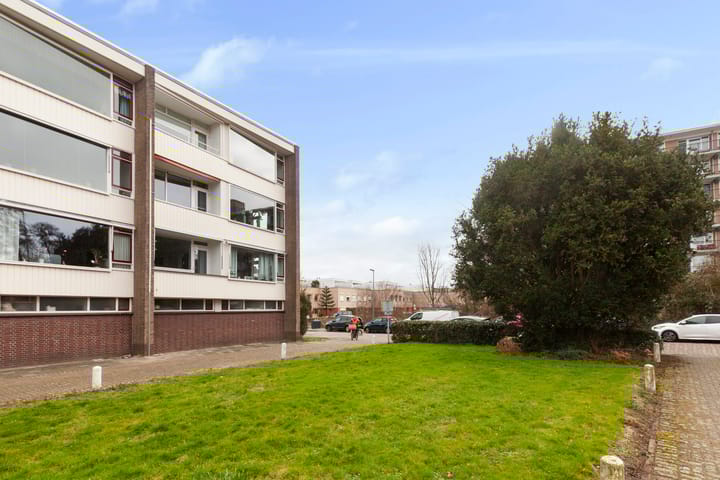 Foto 34 van Burgemeester A. van Walsumlaan 33