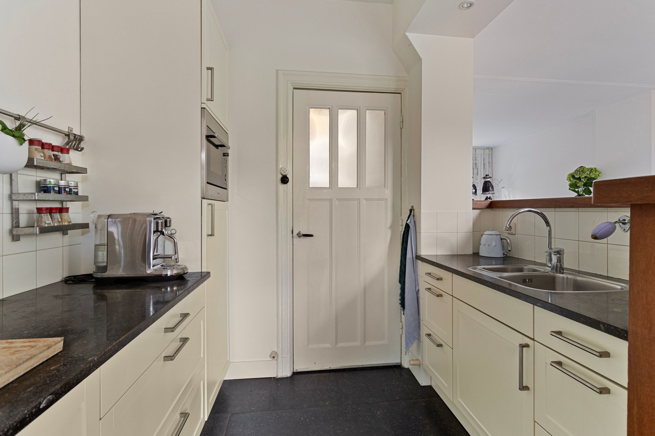 Foto 3 van Oosterhoutstraat 27