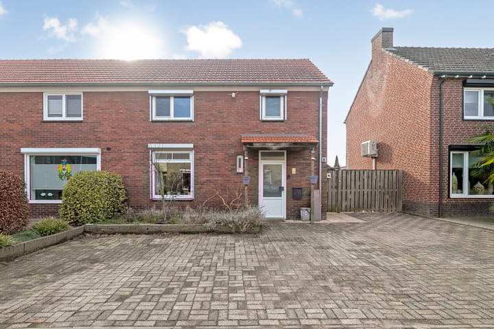 Foto 2 van Nieuwe Baan 10