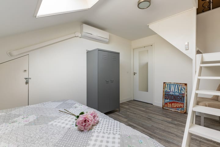 Foto 52 van Prins Hendriklaan 15