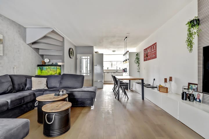 Foto 8 van Meekrapstraat 2