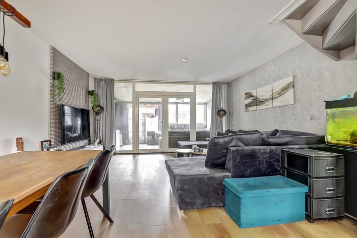 Foto 10 van Meekrapstraat 2