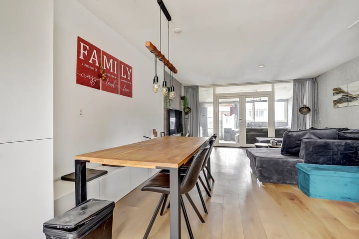 Foto 11 van Meekrapstraat 2