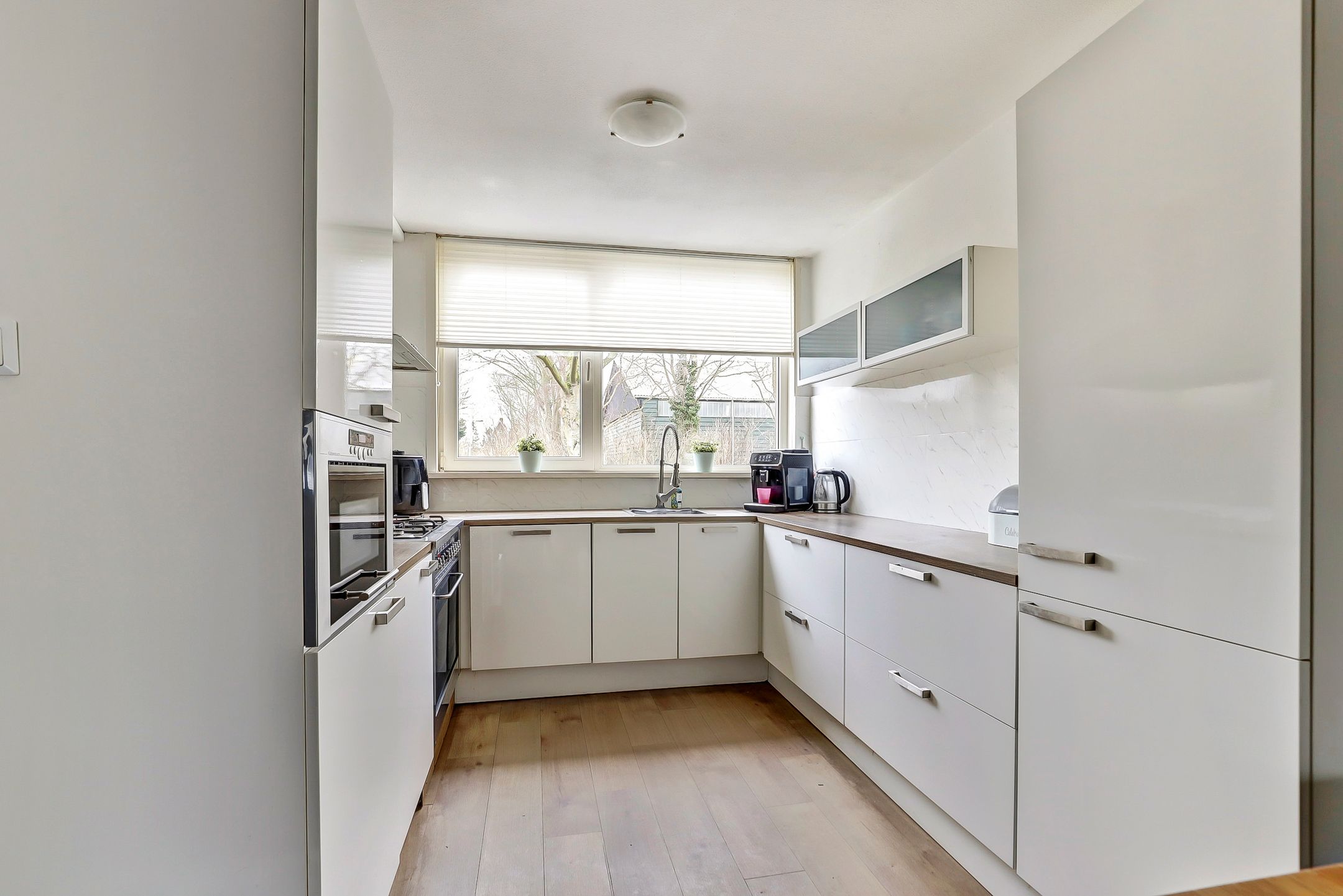 Foto 12 van Meekrapstraat 2