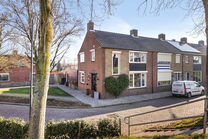 Foto 2 van Groeninx van Zoelenstraat 22