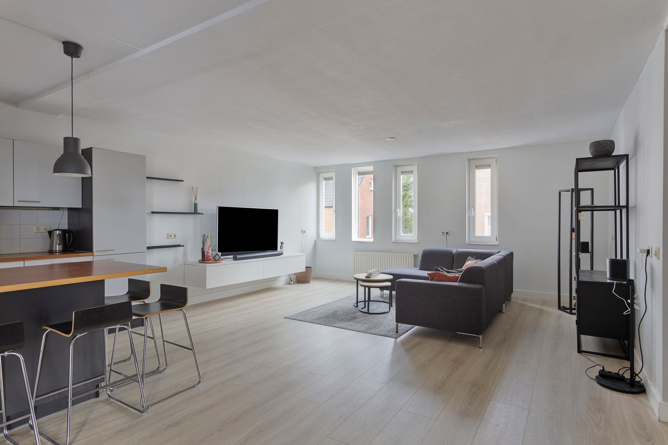 Photo 15 of Helenastraat 2-K